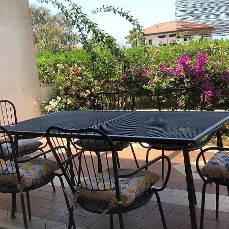 Holiday home Locazione Turistica - Il Gelsomino *